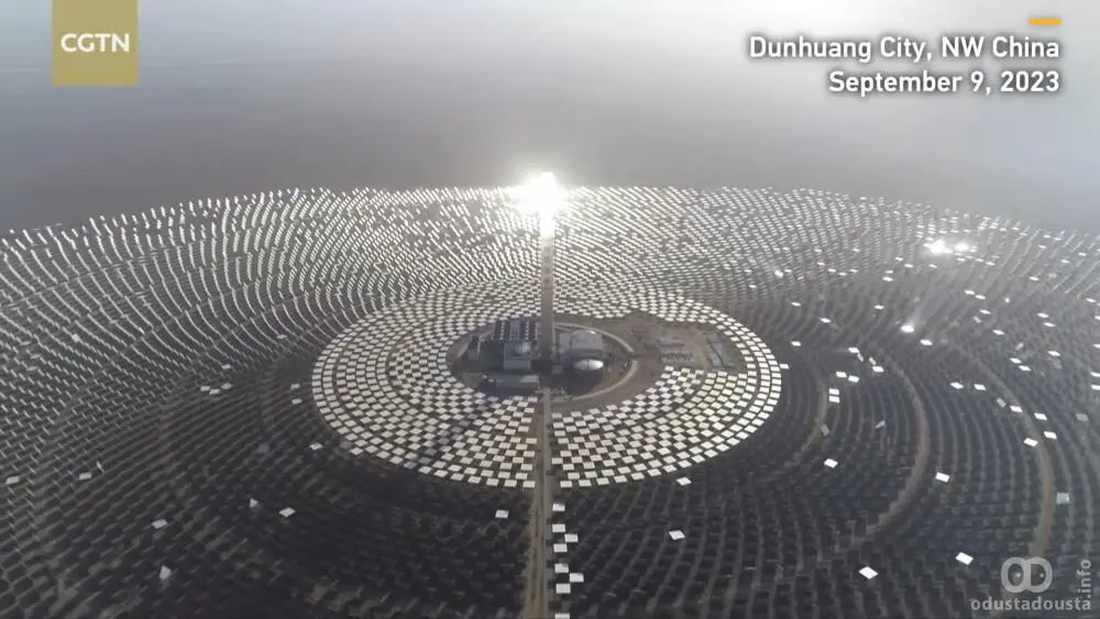 Kinesko tehnološko čudo: Solarna elektrana koja proizvodi struju i usred noći