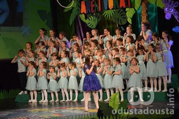 Veliko Finale „Šarenih Vokala“: Revijalni Program I Proglašenje Pobednika U Somboru
