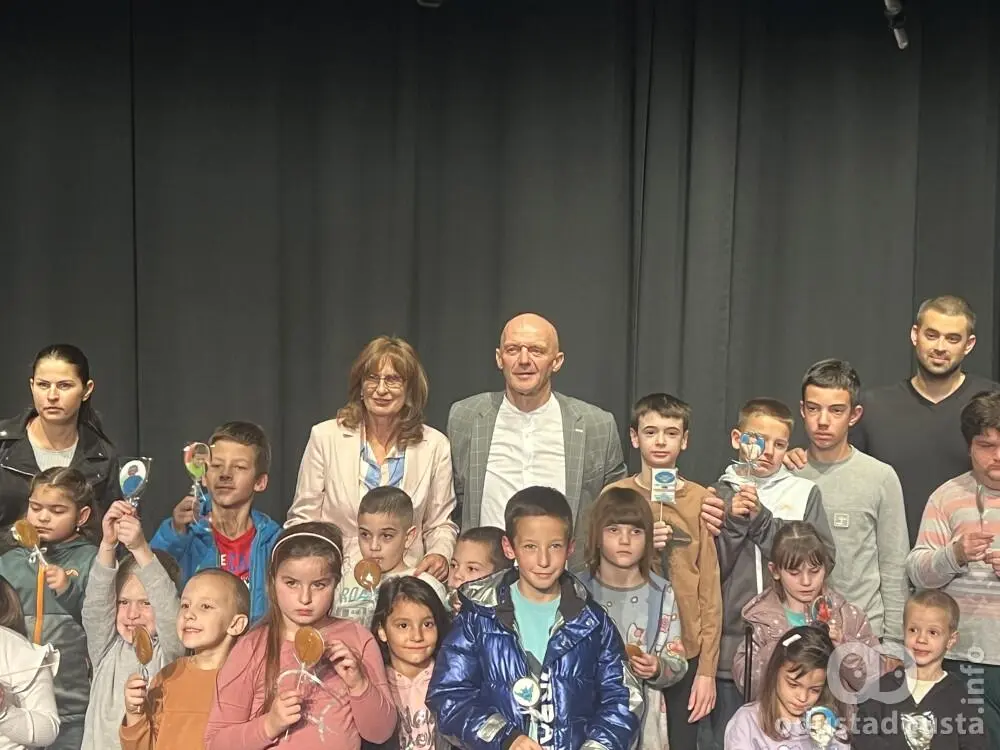 Program „Podrška autentičnoj deci – Anđeli plivaju“