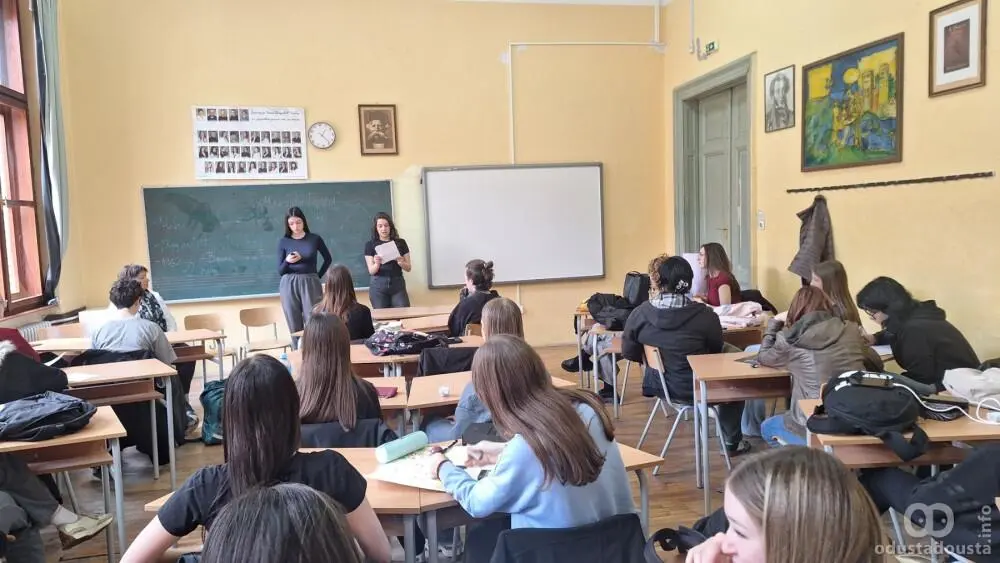 Mali književni matine povodom Svetskog dana poezije održan u Gimnaziji Veljko Petrović Sombor