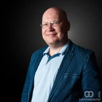 Sergey Bardeev pozorišni i filmski glumac. video editor