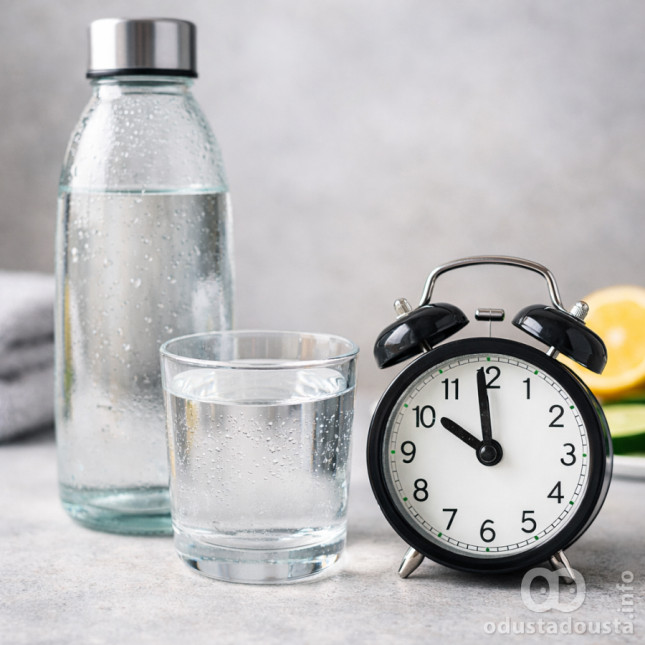 Post na vodi kao reset organizma: pravila, koristi i rizici