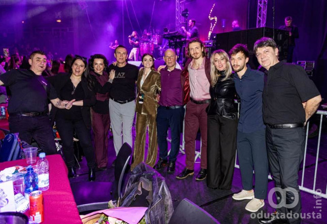 Spektakularan osmomartovski koncert u Beču: Anka Pecnik i Balkan Basic Band oduševili dijasporu