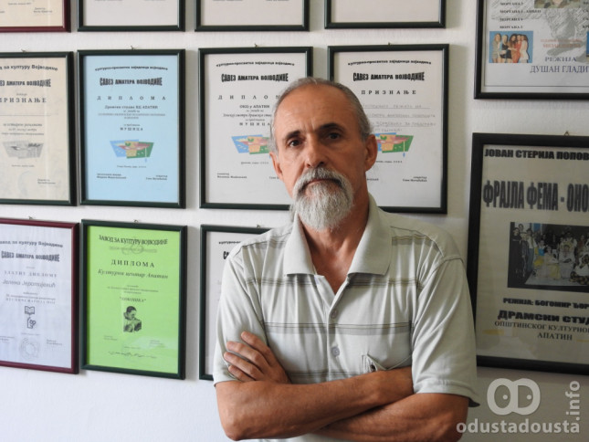 „Tamo gde tišina govori“: Izložba Dušana Gladića u Somboru