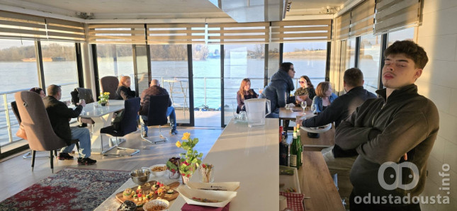 Luksuz na Dunavu: Kako su apatinske i somborske dame proslavile 8. mart