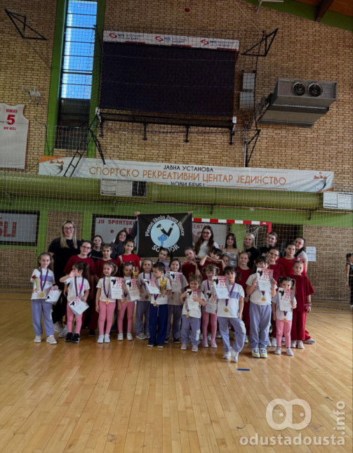 Fantastičan početak sezone: Plesna škola Jump Dance osvojila zlata u Novom Bečeju