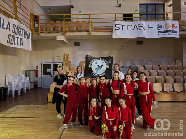 Dominacija Plesne Škole Jump Dance Na Takmičenju U Senti
