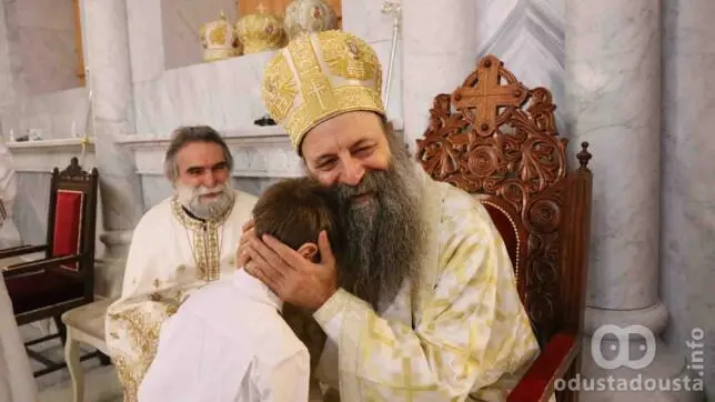Blagodatni Oganj Stiže u Beograd: Patrijarh Porfirije Dao Blagoslov