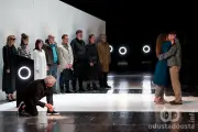 Prva repriza na Velikoj sceni: Predstava „Moji tužni monstrumi” Mate Matišića pred somborskom publikom