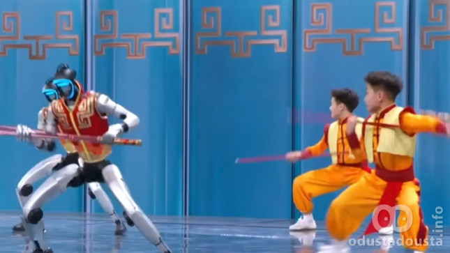 KINA Kung Fu roboti Tehnološki spektakl na proslavi Kineske nove godine