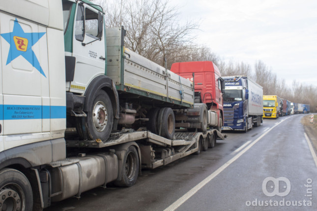 Sretenje donosi pojačan saobraćaj i zastoje na Batrovcima
