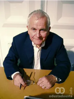 Ijan Holm