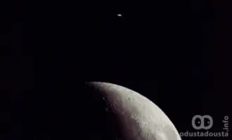 Mesec i Saturn